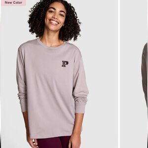 PINK Victoria's Secret campus long-sleeved tee
